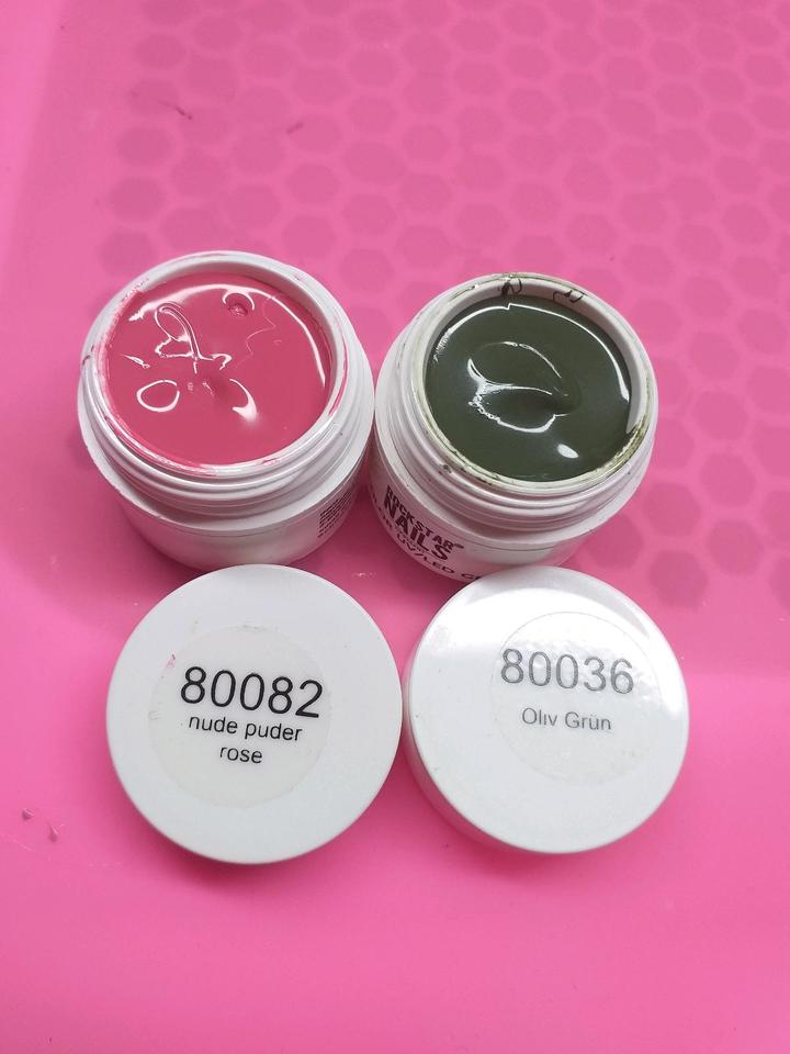 Uv farbgel Rockstar Nails je 3€/Set nailart nägel in Marienmünster