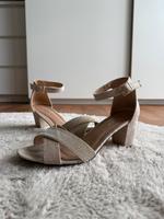 Absatz Schuhe Nordrhein-Westfalen - Niederzier Vorschau