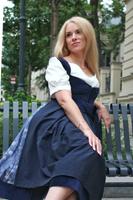 Dirndl Margarete Neu Tracht Blau Samt Handmade INNA XS 34, S 36 Nordrhein-Westfalen - Kranenburg Vorschau