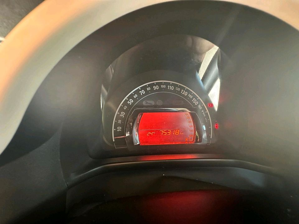 Renault Twingo model 2020 75.000km 65 PS Klima in Elz