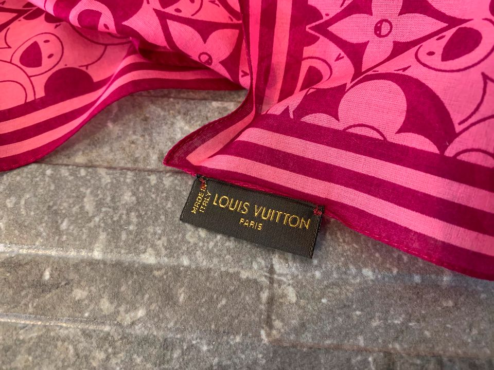 Louis Vuitton Monogram Cosmic Blossom Bandana Tuch in Pink in Freudenberg