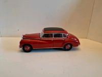 Norev Mercedes-Benz 300 Adenauer rot 1/18 OVP Bochum - Bochum-Wattenscheid Vorschau