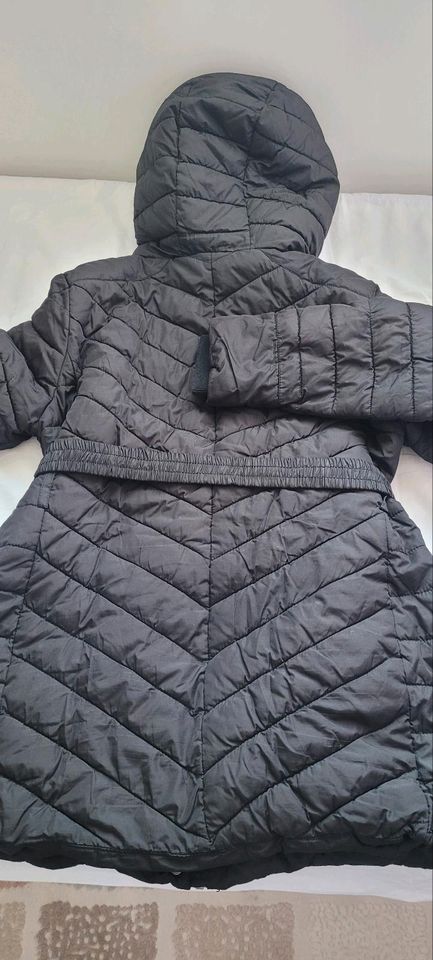 Winterjacke Gr.M, H&M in Ingolstadt