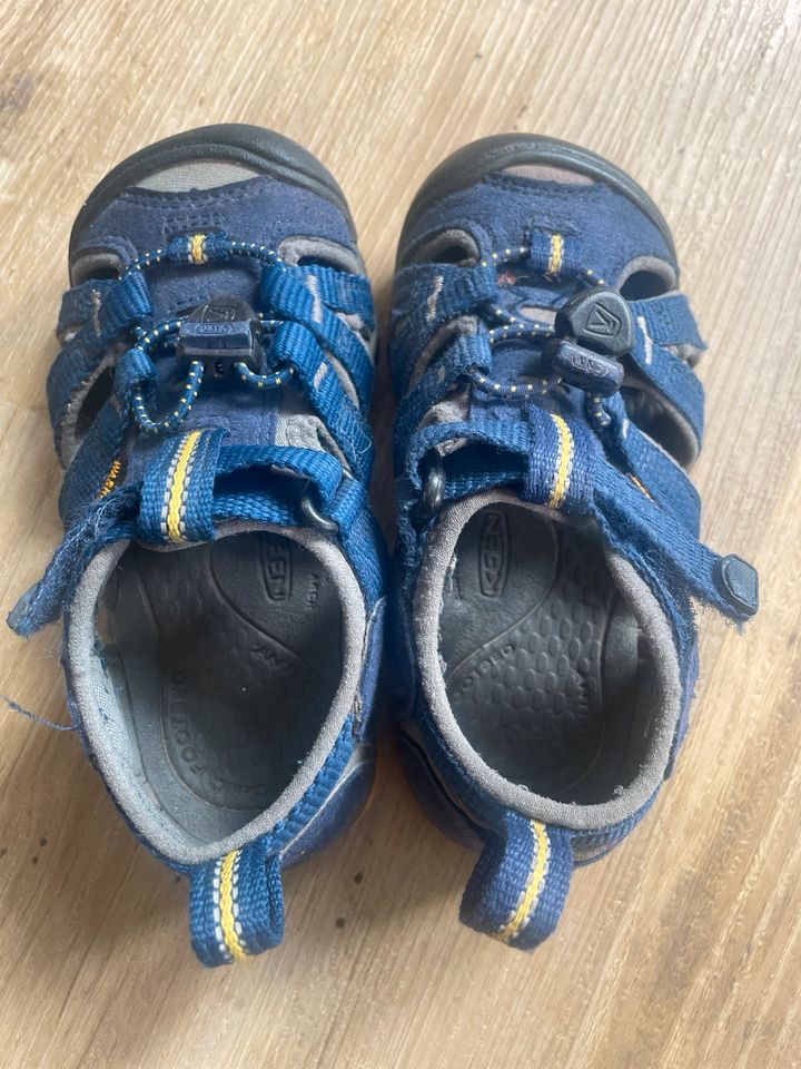 Keen Sandalen 25/26 in Saalfeld (Saale)