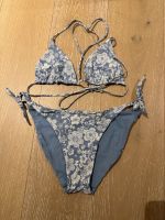 Bikini blau Blumen floral weiß sehr guter Zustand TCM Bielefeld - Joellenbeck Vorschau