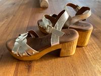 Sandalen Tamaris 37 Neu Gold Nordrhein-Westfalen - Oberhausen Vorschau