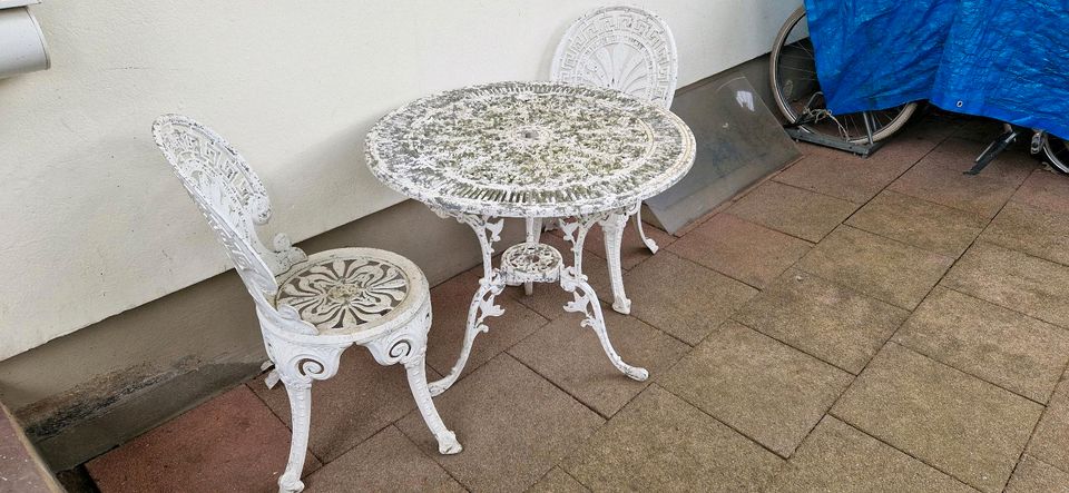 Gartenmöbel Shabby Vintage Tisch + 2 Stühle aus Metall in Hamburg