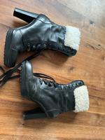 TOD‘S Damenstiefel schwarz Größe 40,5 kaum getragen Rheinland-Pfalz - Lahnstein Vorschau
