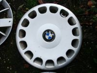 BMW   Original  Radkappe  15 Zoll Hessen - Limeshain Vorschau