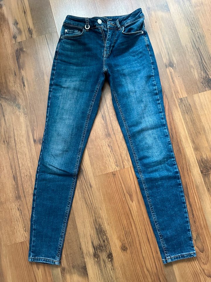 Orsay Damen Jeans blau Größe 32 wie neu in Solingen