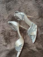 Wunderschöne silberne High Heels von GUESS Baden-Württemberg - Pforzheim Vorschau