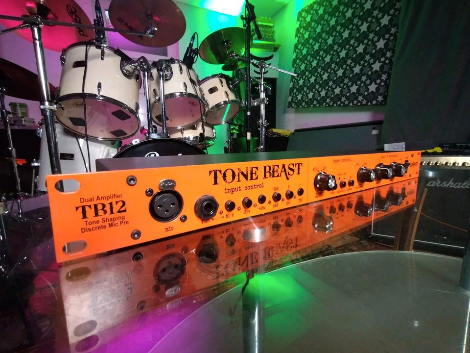 Warm Audio Tone Beast TB 12 Preamp Mic/ Line Amplifer in Karlsruhe