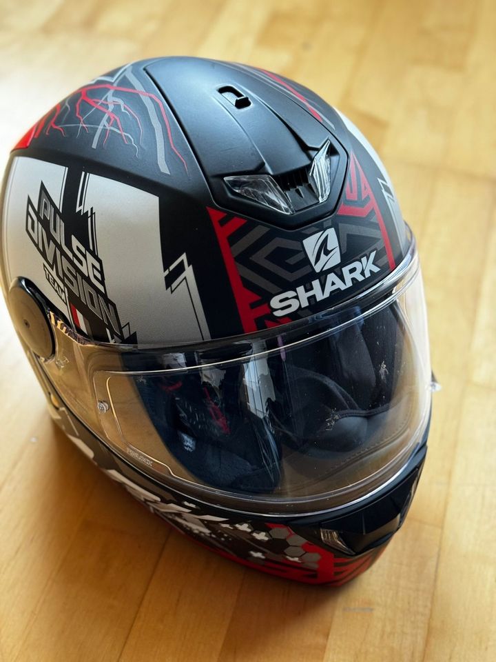 Vanucci Motorradlederkombi mit Helm in Niederkrüchten