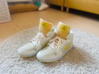 Nike Air Jordan 1 Voltage Yellow in Gr. 44,5 Bayern - Pliening Vorschau