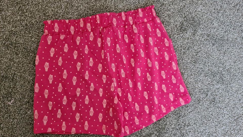 Shorts Mädchen pink 122 kurze Hose Sommer bekleidungspaket in Usedom