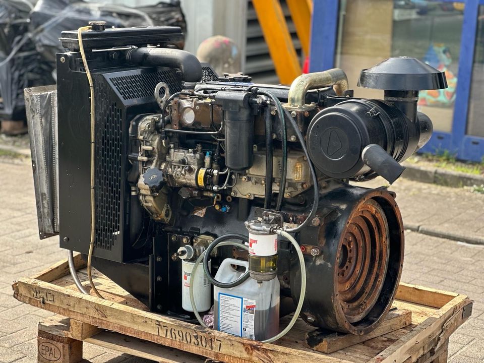 Perkins Motor 1104 Bagger , Generator Stromerzeuger Motor in Dänischenhagen