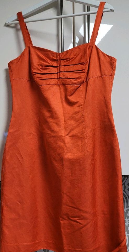 Cocktailkleid Orange HM in Oberostendorf