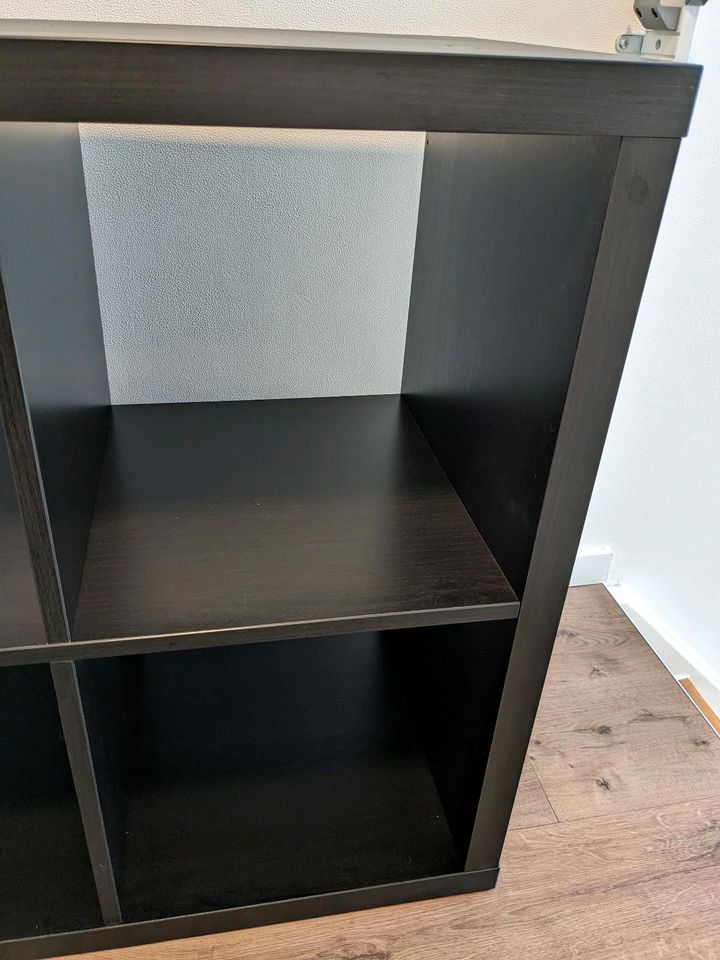 Ikea KALLAX Regal, 2x2 Fächer, 77x77 cm (schwarzbraun) in Meppen