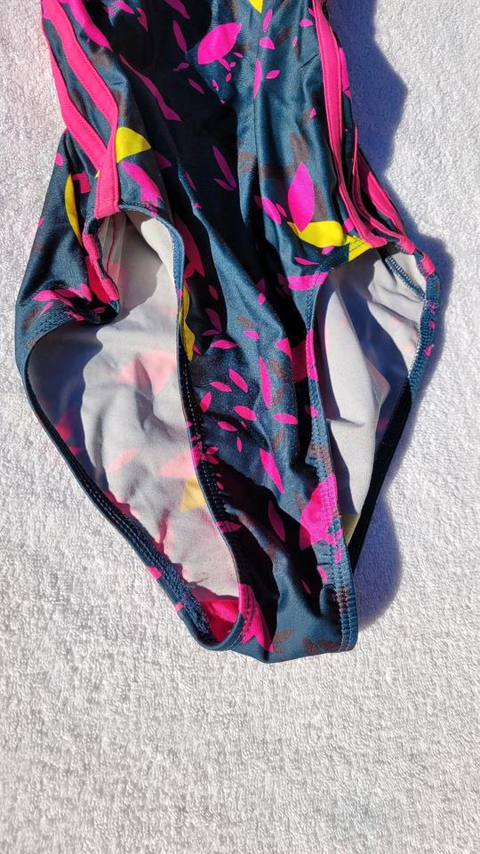 ADIDAS Sportbadeanzug superglatt Girlie Badeanzug Gr. 36 / M in Isen