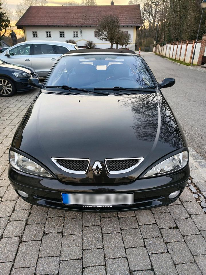 Renault Megane 1 Cabrio, 2,0 16V 140PS n. TÜV in Neufraunhofen