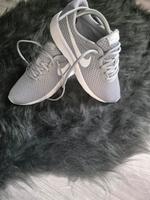 Nike Damensneaker Hessen - Herborn Vorschau