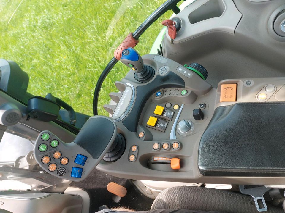 Vermiete traktor deutz 6130.4 ttv in Waldkirchen