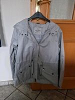 Leichte Jacke C&A  silber G 40 Niedersachsen - Bramsche Vorschau