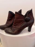 Hochwertige Leder Stiefeletten Hush Puppies Gr. 40 braun Niedersachsen - Horneburg Vorschau