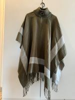 Poncho Rollkragen Kr. München - Haar Vorschau