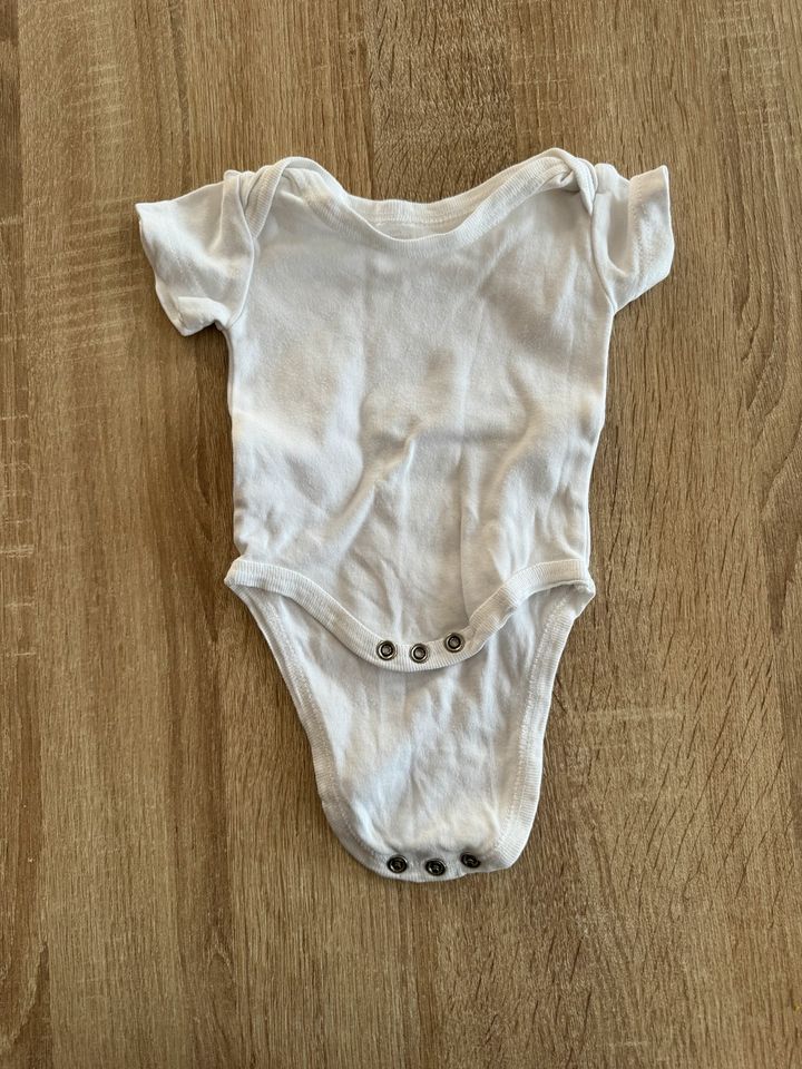 Verschiedene Baby Kleidung (50-62) in Eppelborn