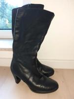 Tamaris Stiefel schwarz, Leder, gefüttert, Absatz, Größe 37 Sachsen - Chemnitz Vorschau