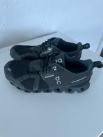 Schwarze Turnschuhe Bayern - Oberstdorf Vorschau