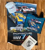 Porsche Rennsport Reunion 7 Paket Cap Poster Sticker Buch Tasche Frankfurt am Main - Nieder-Erlenbach Vorschau