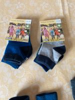 Jede Menge Socken in Grösse 23-26 Nordrhein-Westfalen - Dormagen Vorschau