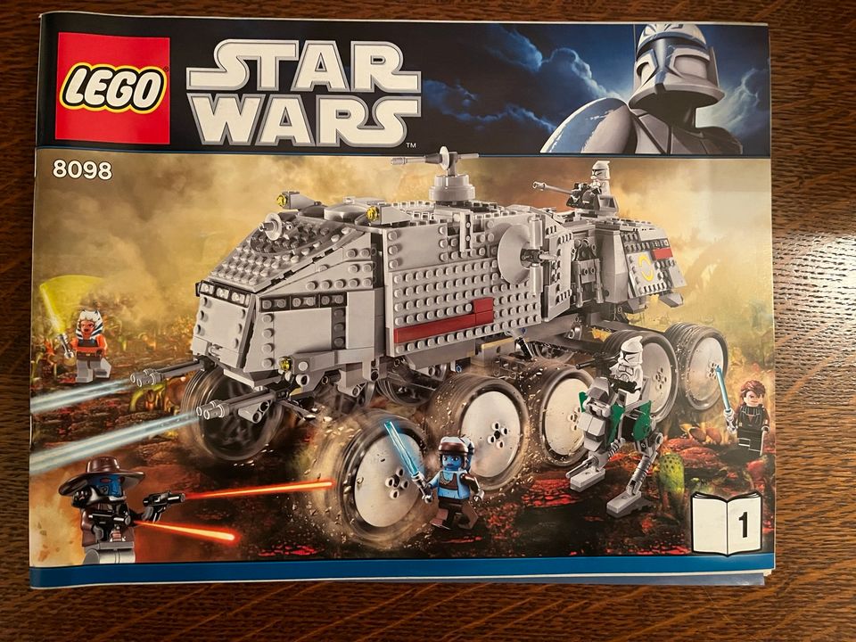 Lego Starwars Clone Turbo Tank Set in Kissing