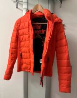 Damen Superdry Winterjacke in Korallenrot Größe XS Nordrhein-Westfalen - Rösrath Vorschau