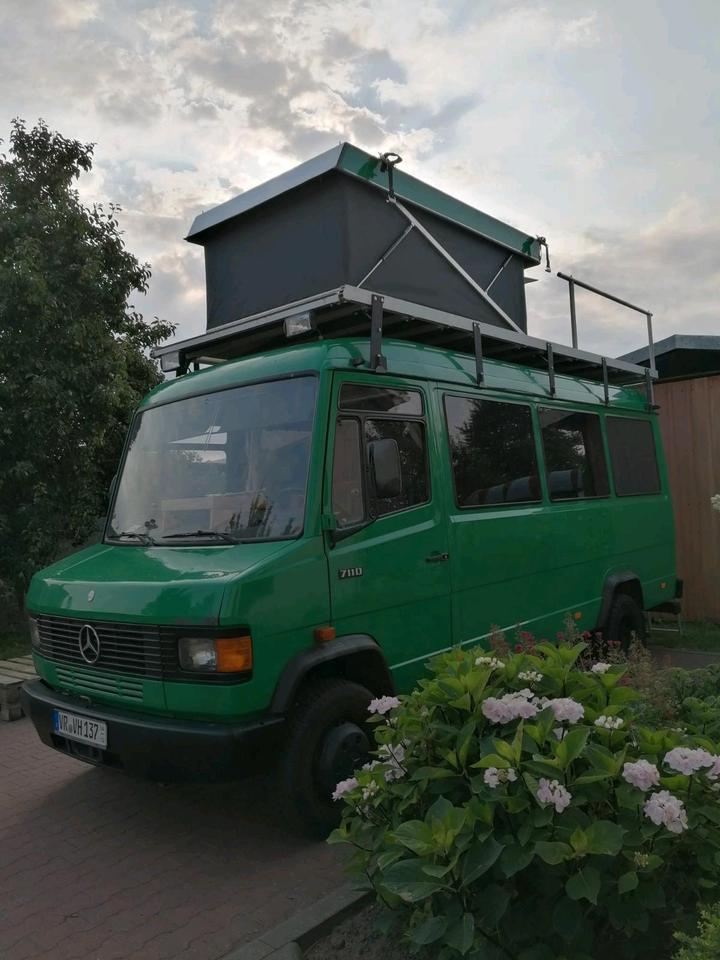 Wohnmobil Mercedes MB711 d Camper mit Dachzelt für 6 Personen in Süderholz