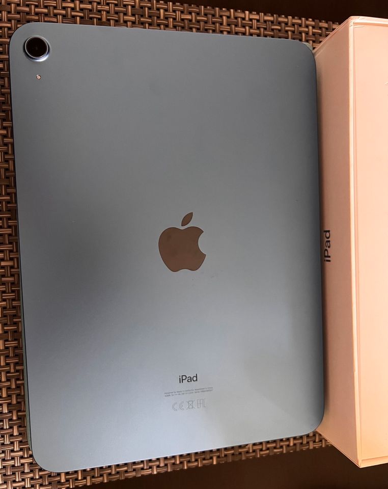 Verfügbar bis 23.5. Apple iPad (10thGen) 256GB neu Blue in Leipzig