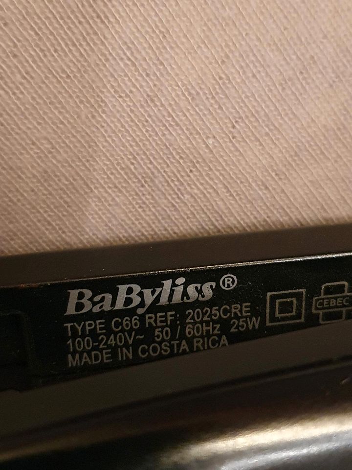 Glätteisen BABYLISS C66 Ceramic 25 Watt in München