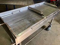 Edelstahlgrill / Holzkohle Grill XXL Kr. Landshut - Furth Vorschau