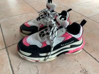 Original Balenciaga Triple S Sneaker Schuhe Gr.39 Berlin - Spandau Vorschau