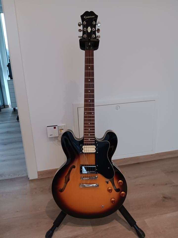Epiphone Dot ES 335 in Meschede