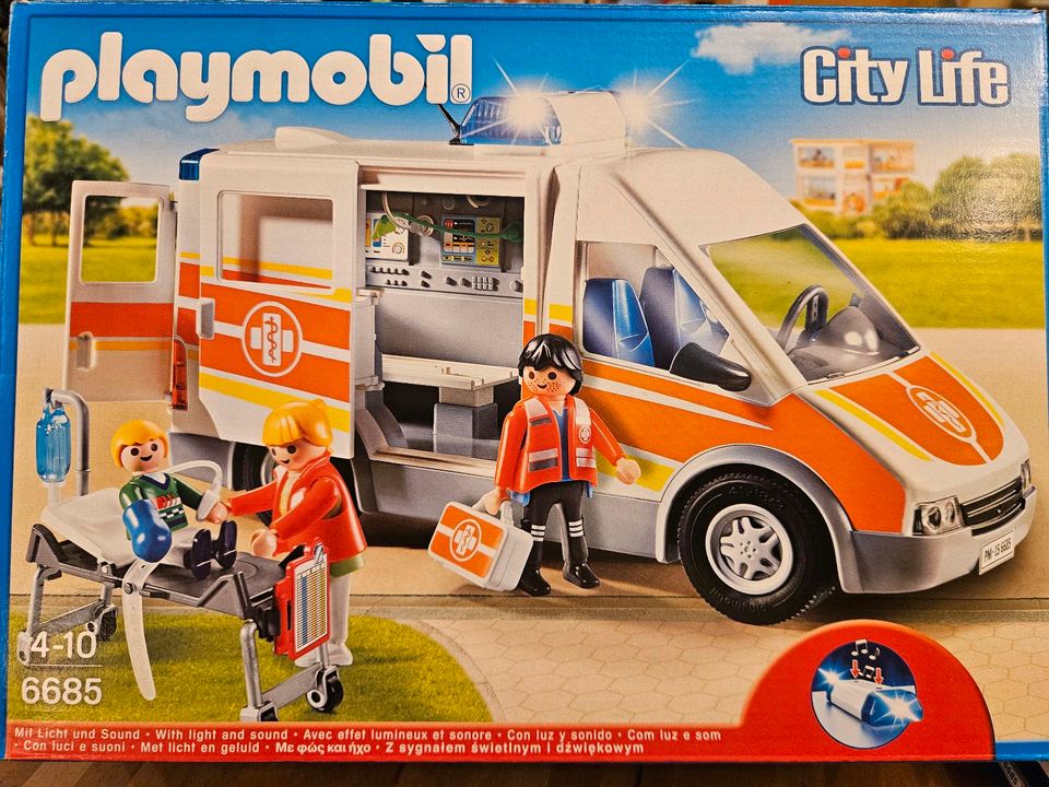 PLAYMOBIL Rettungswagen 6685 in Groß-Umstadt