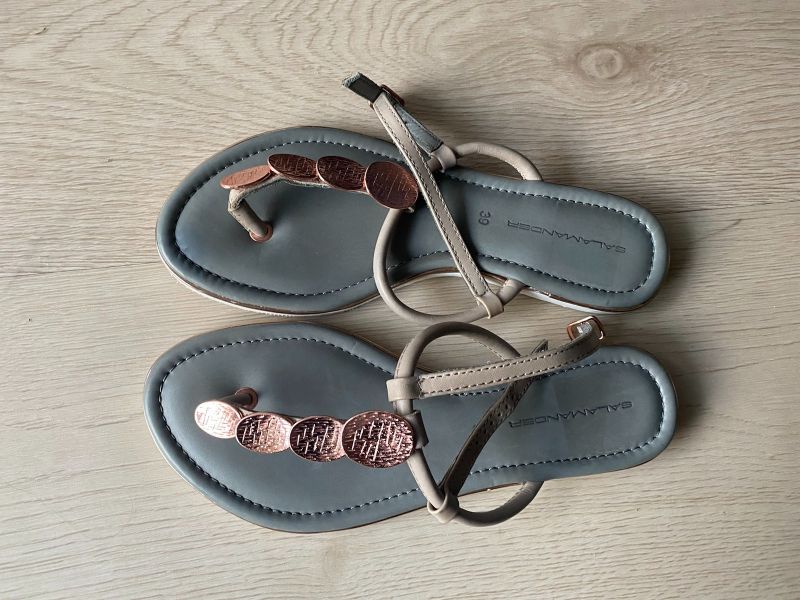 Salamander Zehentrenner Sandalen Flip Flops Gr. 39 neu in Bayern -  Ingolstadt | eBay Kleinanzeigen ist jetzt Kleinanzeigen