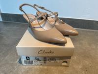Pumps Schuhe Clarks Leder Sand Nude Gr 39 neuwertig Baden-Württemberg - Ravensburg Vorschau