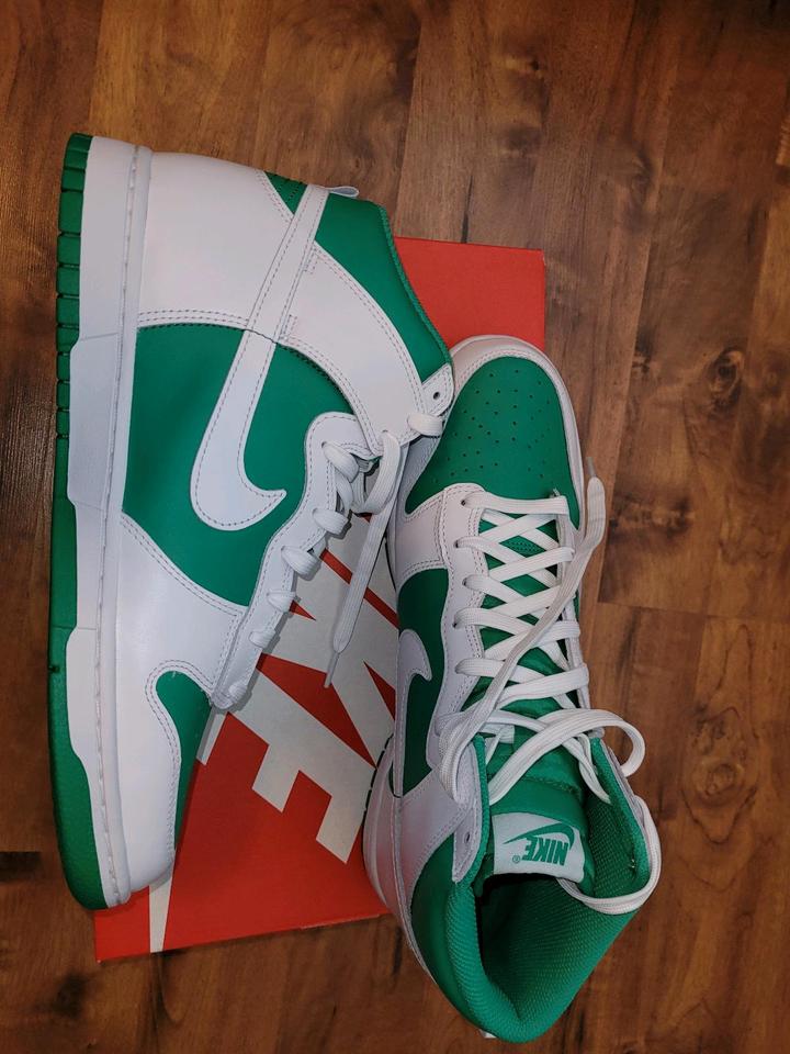 Nike Dunk High Retro BTTYS, White / Pine Green, EU45/UK10/US11 in Halsbrücke