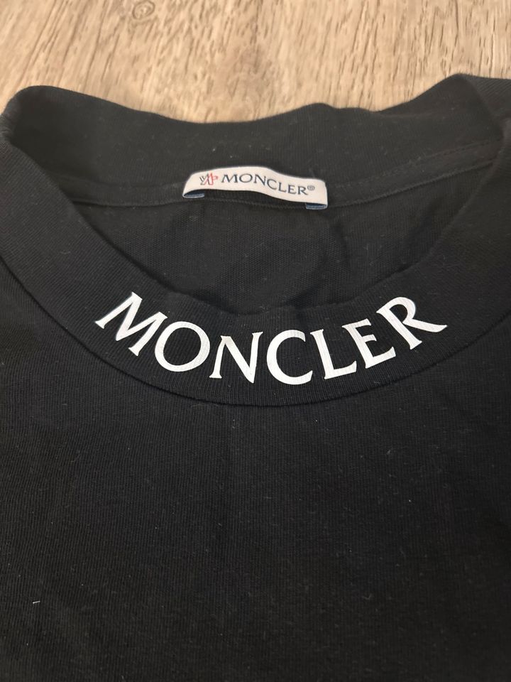 Moncler T Shirt Original Gr.XL in Schenefeld