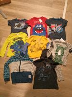 Kleiderpaket T-Shirts und Pullover Größe 110 Baden-Württemberg - Linkenheim-Hochstetten Vorschau