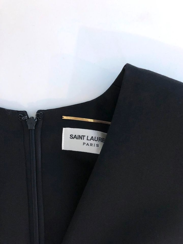 Saint Laurent Etui Kleid Schwarz V-Ausschnitt 34 XS Dress Black in Hamburg
