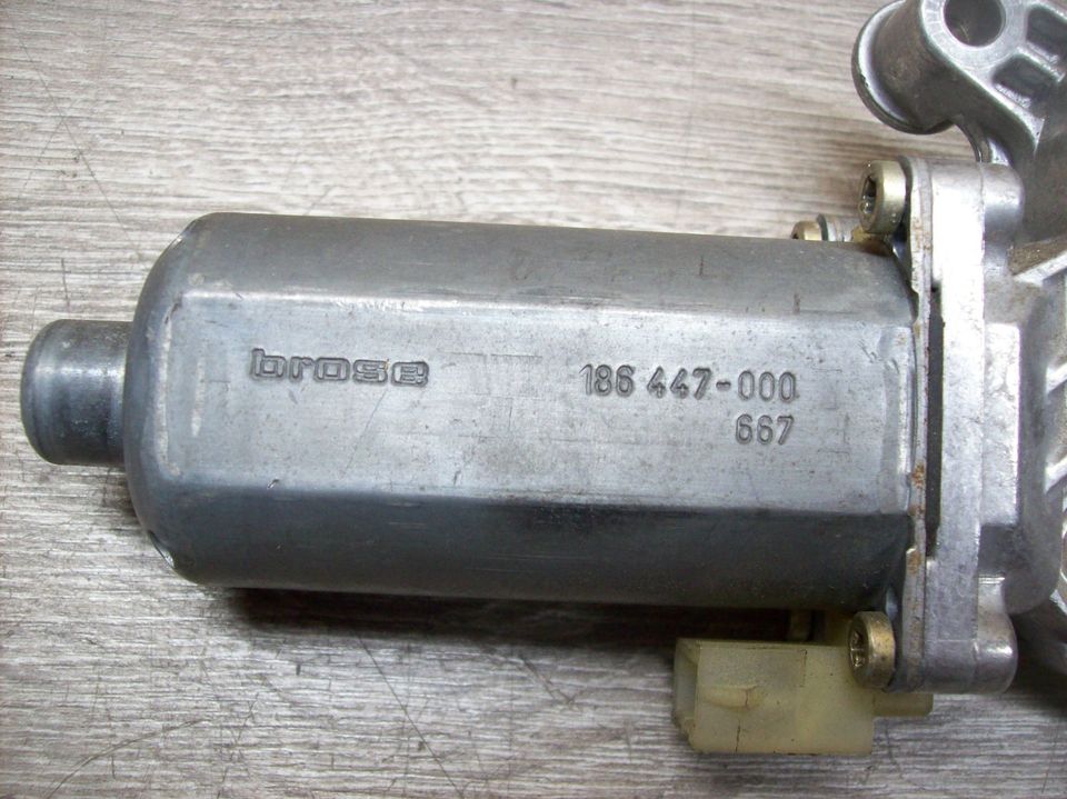 Volvo 850 Fensterheber Motor Links hinten vorn 0130821604 3509316 in Kolbermoor